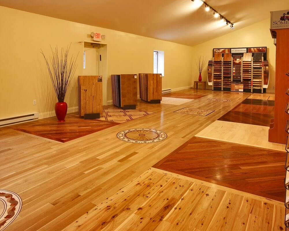 Sàn nhà làm từ gỗ Pơ mu